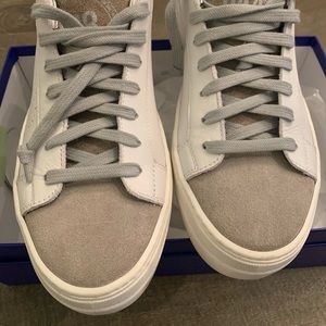 P448 Thea Low Top White/Grey Size 40